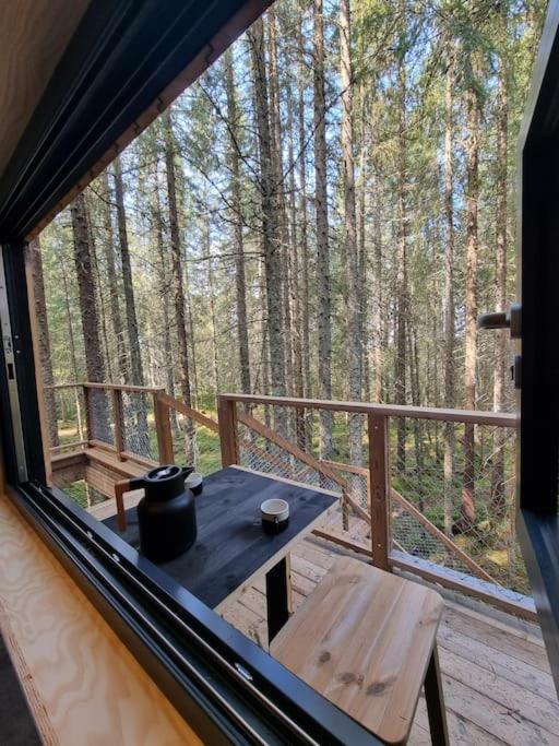 莱旺厄尔 Treetop Ekne - Hytte I Skogen Med Hengebru酒店 外观 照片